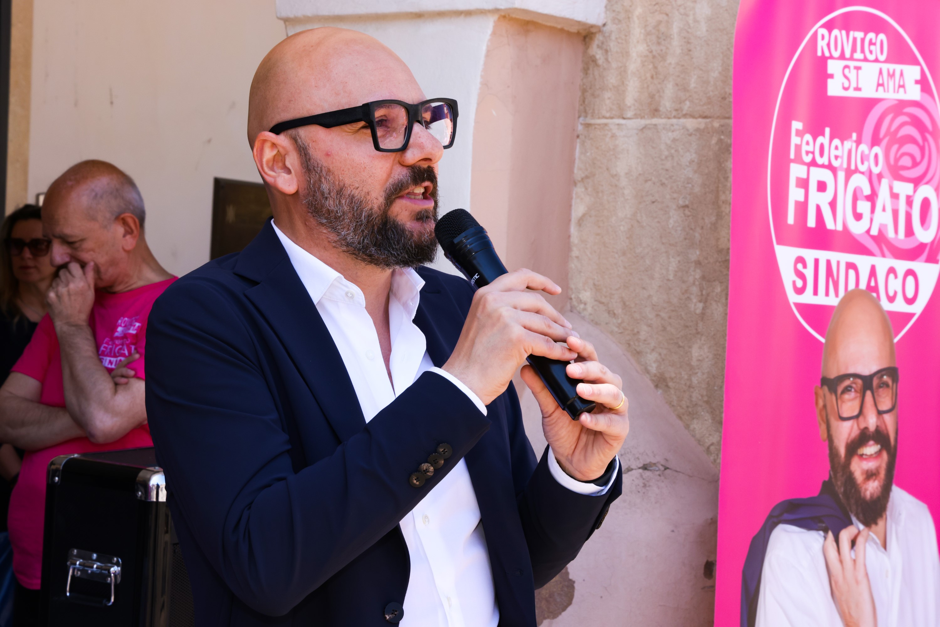 Frigato: “La piscina chiusa danneggia le animazioni”